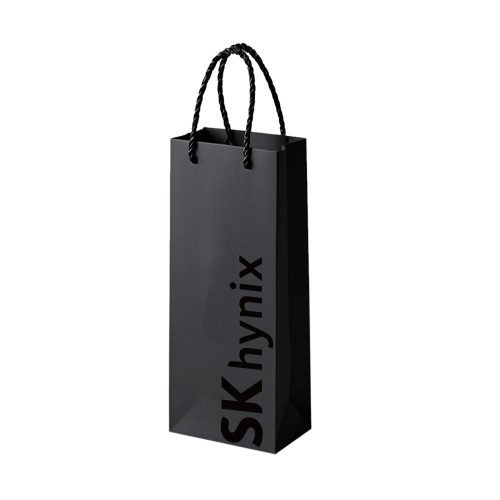 Black wine gift bag with a black-gold hot-stamped logo on the front and black ，twisted rope handle. Simple and elegant design, perfect for premium wine gift packaging.
